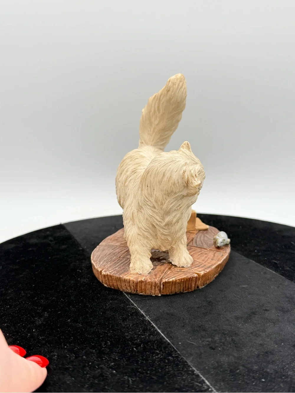 Vintage 1980s Persian Kitten Cat Figurine w Mouse Resin Shelf Decor 6.5”